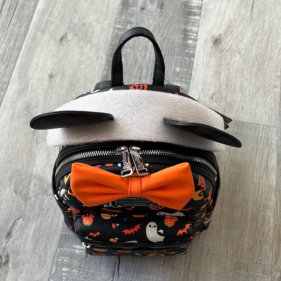 Minnie Mouse Halloween Disney Park Loungefly backpack 2021 BRAND NEW WITH TAGS - Picture 7 of 8